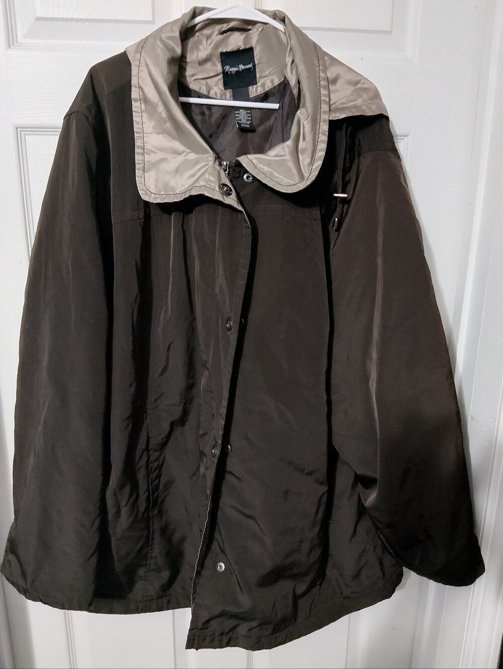 Maggie Barnes Two-Tone Brown Trench Coat with Contrast Collar